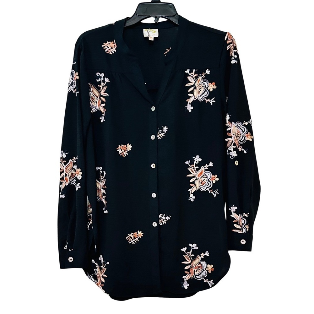 Anthropologie Fig & Flower Black Button Down Blouse w/ Floral Embroidery Size M